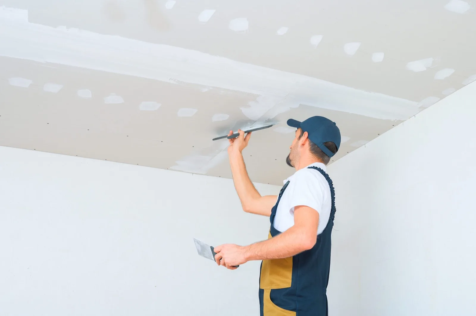 5 Common Drywall Issues and How To Fix Them