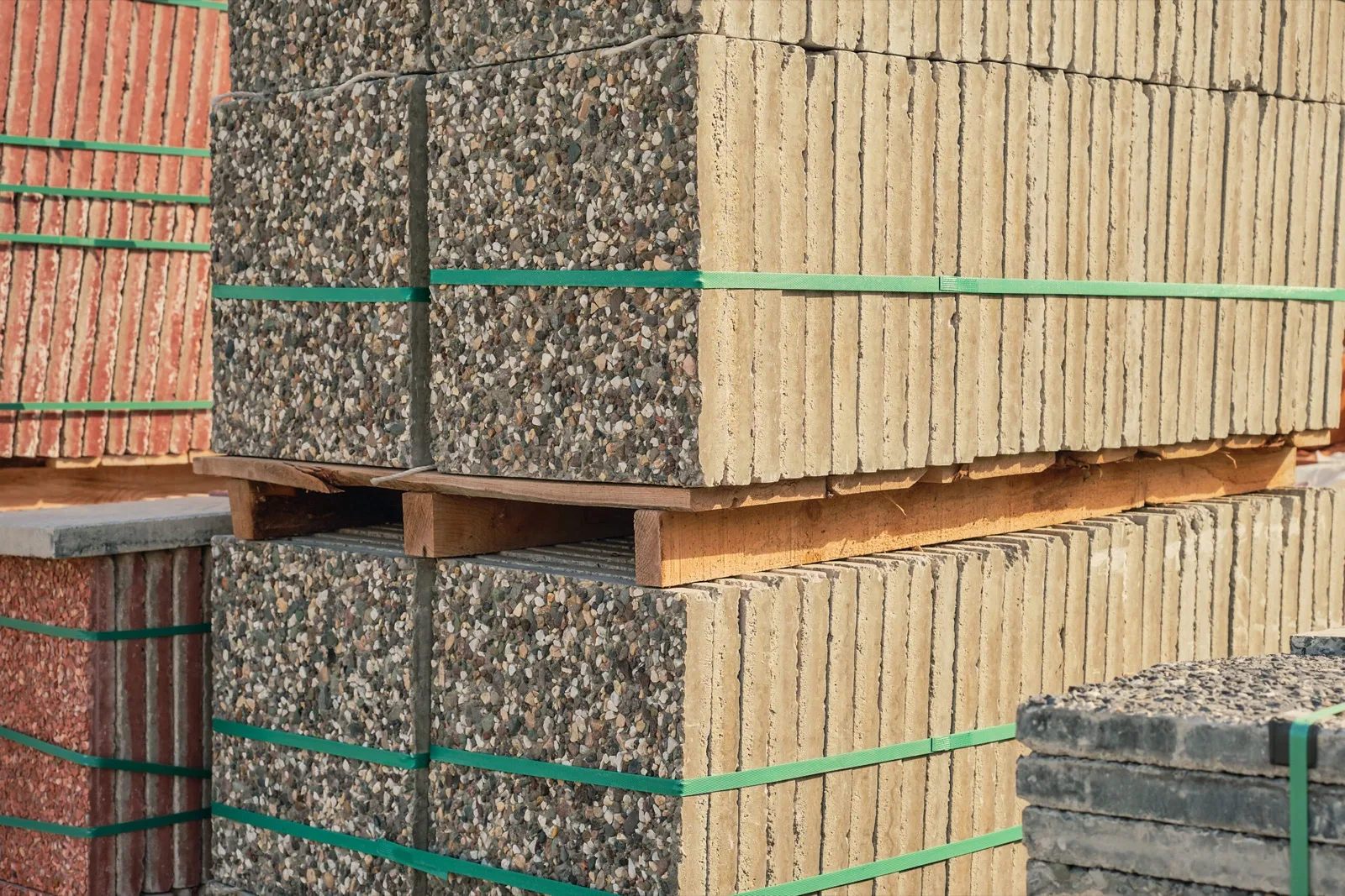 DIFFFERENT DRYWALL MATERIALS AND TECHNIQUES USED BY PROFESSIONAL CONTRACTORS